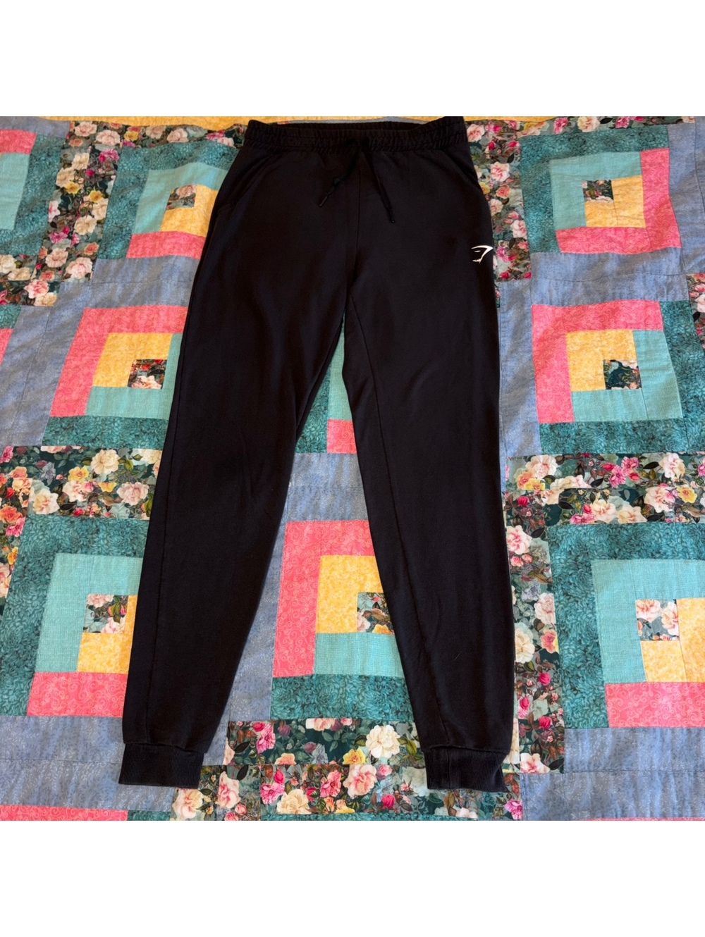 Gymshark $68 Unisex Size Medium black jogger sweatpants size M